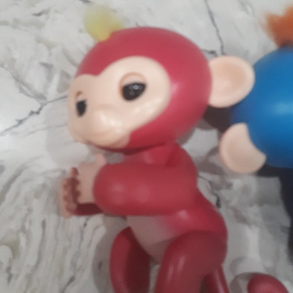 Monkey Interactive Electronic Fingers Smart Toy Kids  -two toys in o… - Picture 3 of 5